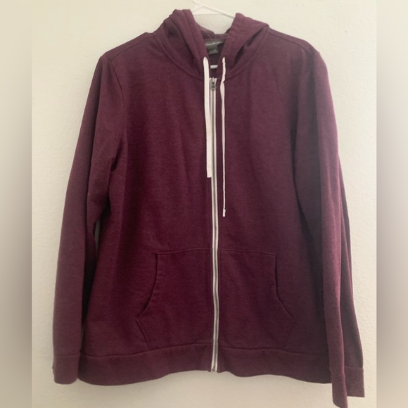 Eddie Bauer Tops - 🐈Eddie Bauer Zip Up🐈